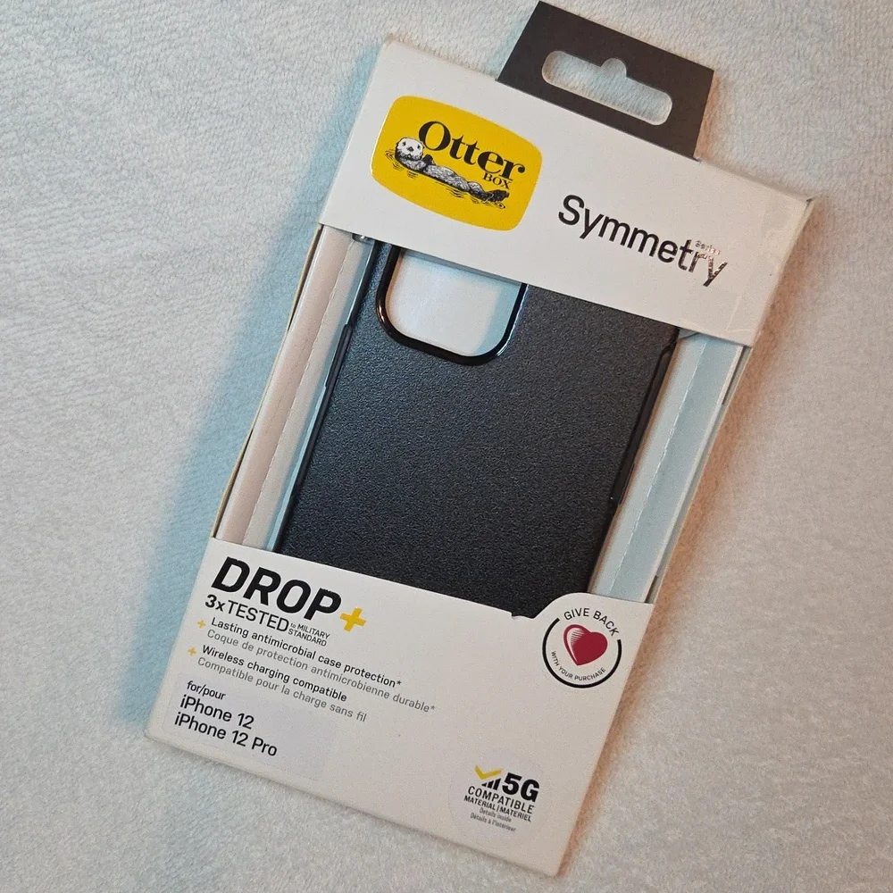 NEW in Box OtterBox Symmetry Series Case for iPhone 12/12 Pro - Black